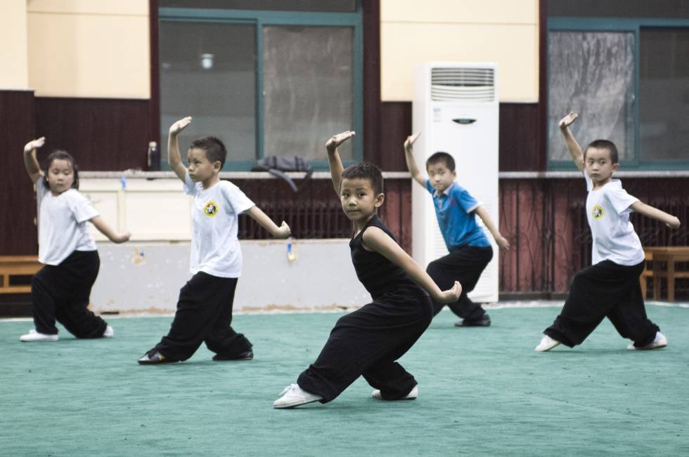 La gran competitividad de la sociedad china se nota desde que los niños son muy pequeños. La presión de los padres por sobresalir se ve bien en la escuela deportiva de Shichahai, en Pekín.