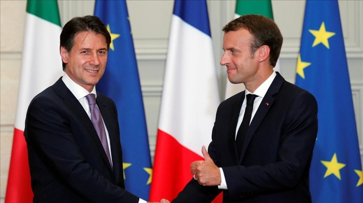 &#160;Macron y Conte piden una reforma en profundidad para responder a inmigración.