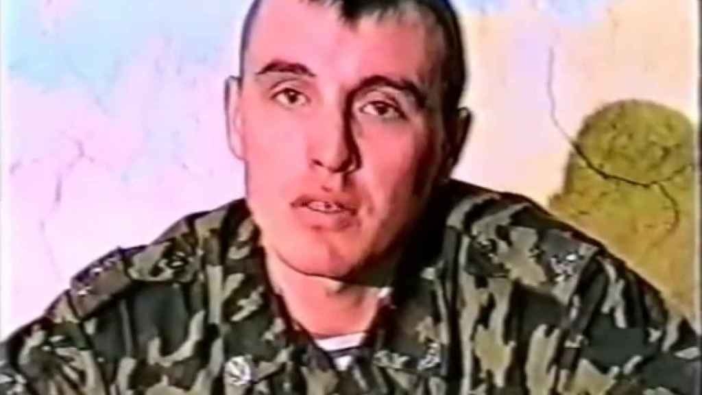 La última imagen conocida del coronel Denis Sergéyev es de 1999.