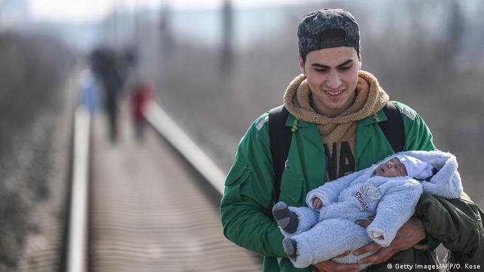 Merkel: Encuentro totalmente inaceptable que se actúe a costa de los refugiados. (Getty Images/AFP/O. Kose)