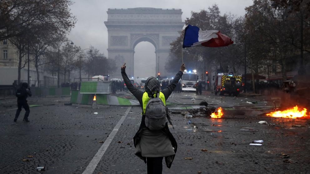 La violencia vuelve al centro de París